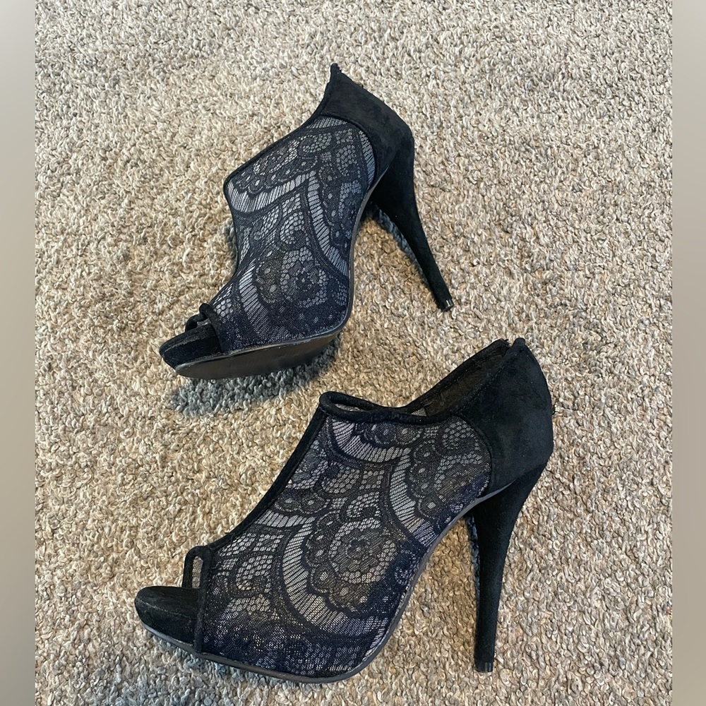 Women’s lace cage heels
